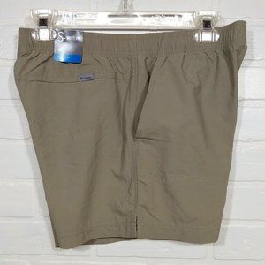 Columbia women's athletic hiking running shorts with pockets. Size Small NWT